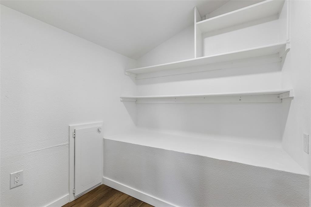 7504 Canyon Crest Court Property Photo 36