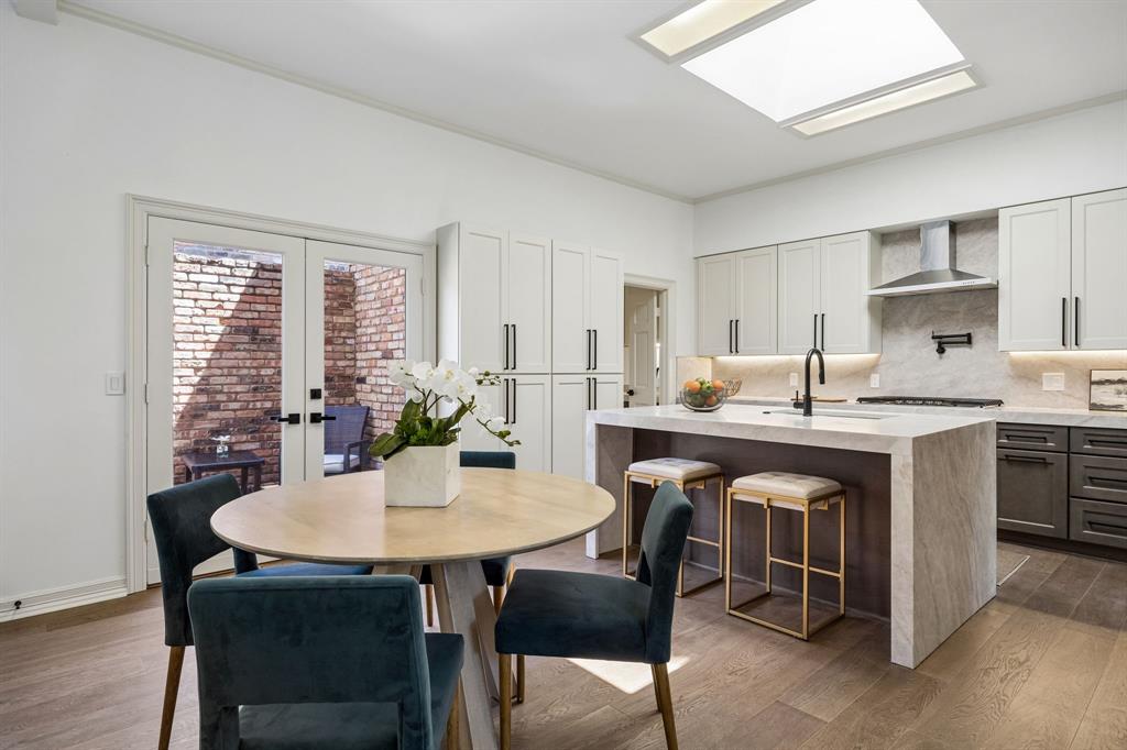14128 Regency Place Property Photo 14