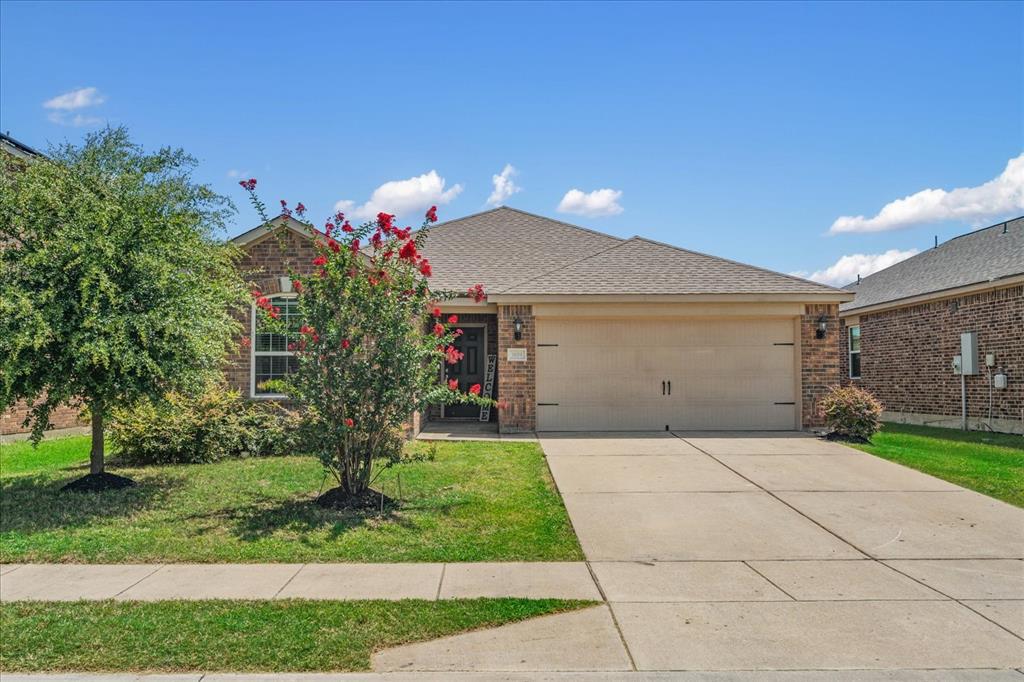 1619 White Mountain Way Property Photo 2