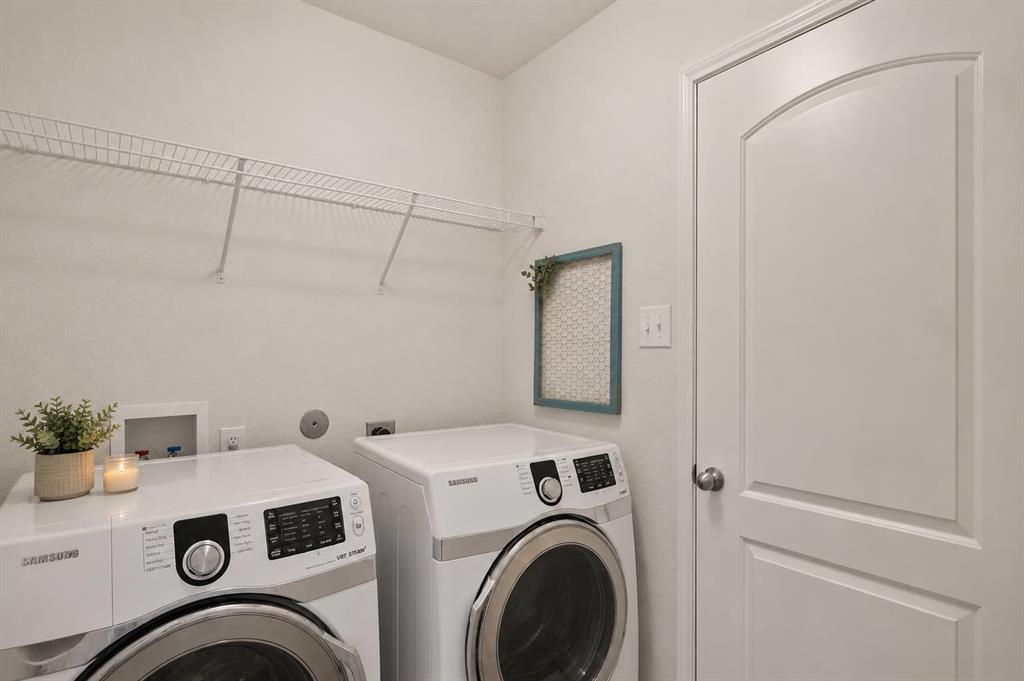 1619 White Mountain Way Property Photo 16