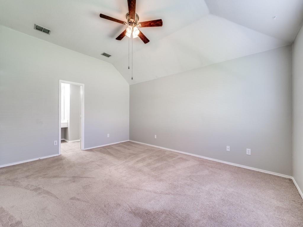 2844 Saddlebred Trail Property Photo 3