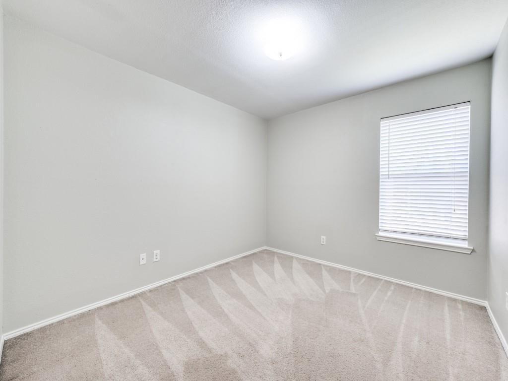 2844 Saddlebred Trail Property Photo 5