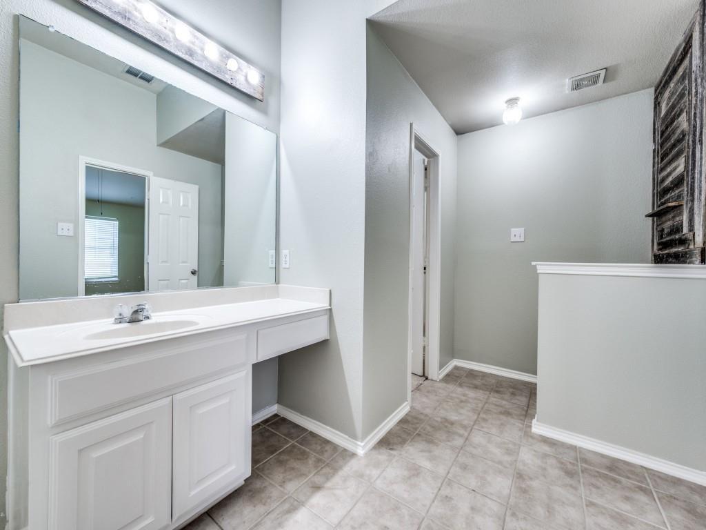 2844 Saddlebred Trail Property Photo 6