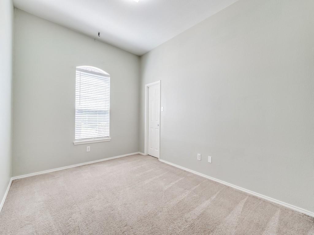 2844 Saddlebred Trail Property Photo 9
