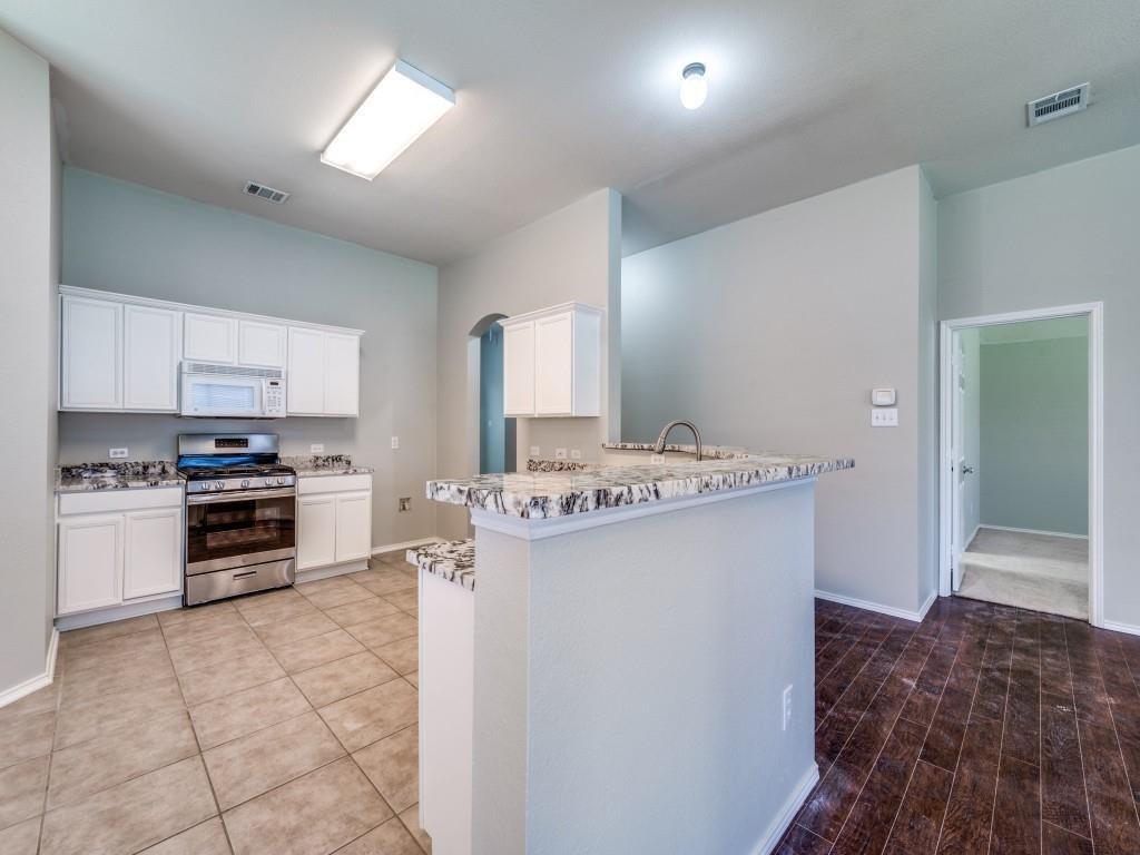 2844 Saddlebred Trail Property Photo 13