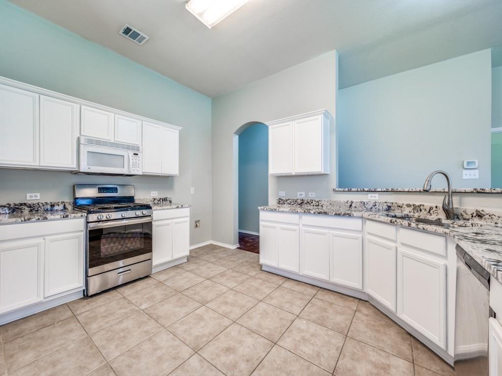 2844 Saddlebred Trail Property Photo 15