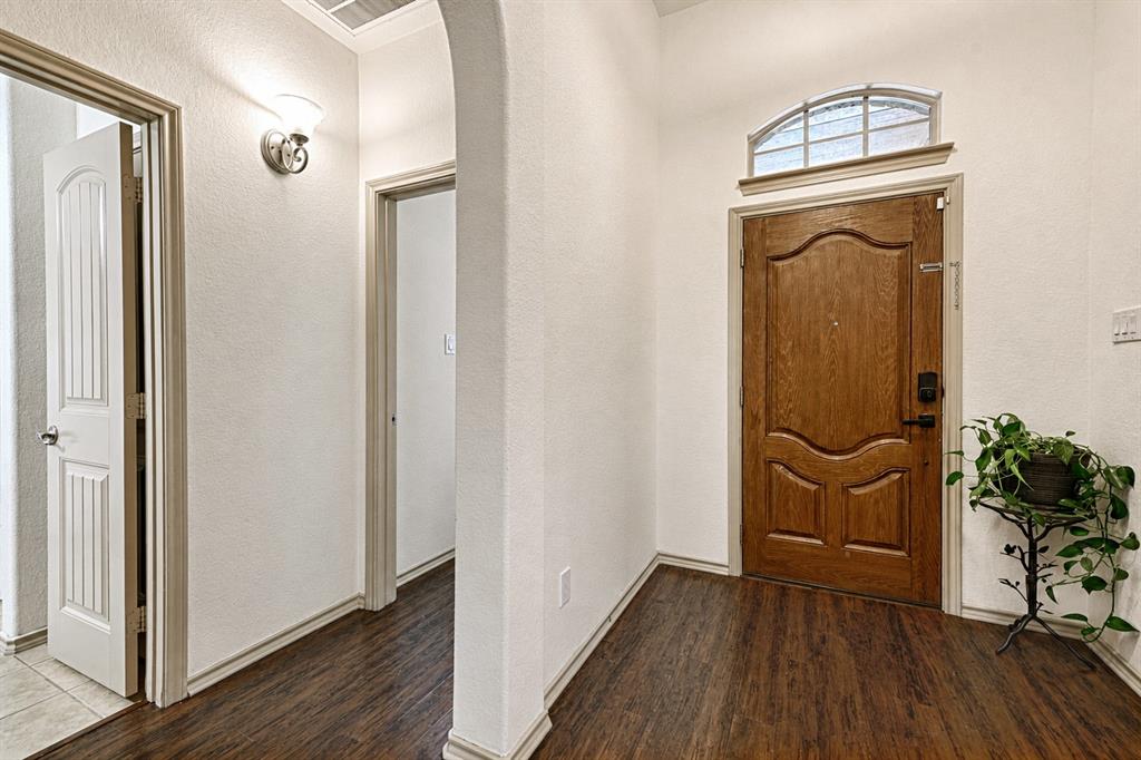 13149 Red Robin Drive Property Photo 5