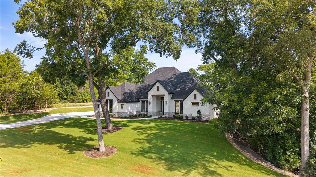 7631 Woodstream Road Property Photo 2