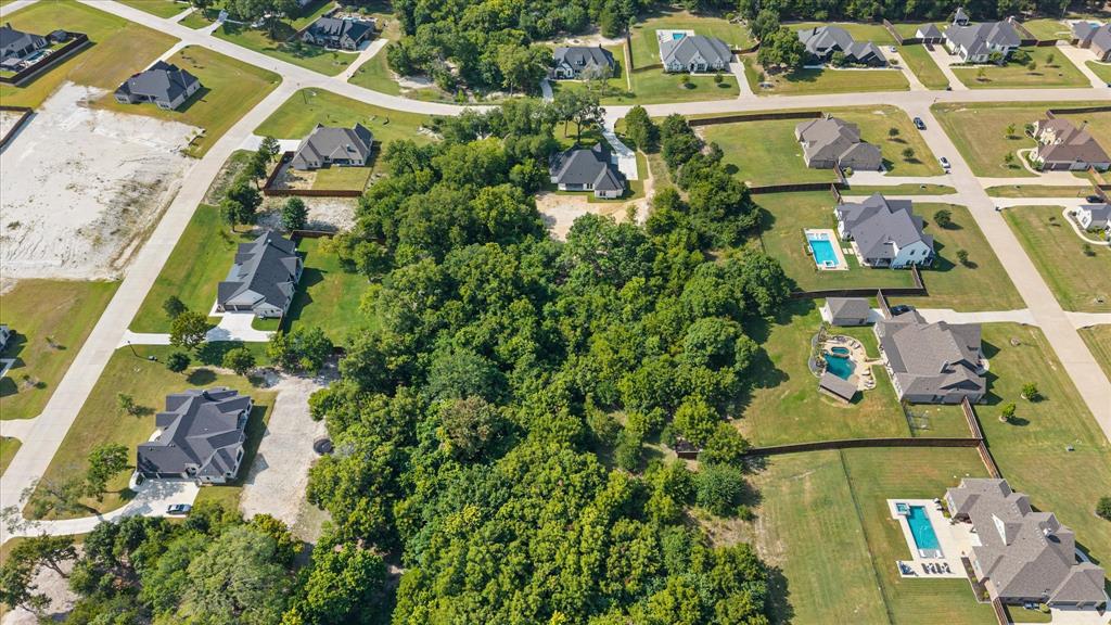 7631 Woodstream Road Property Photo 5