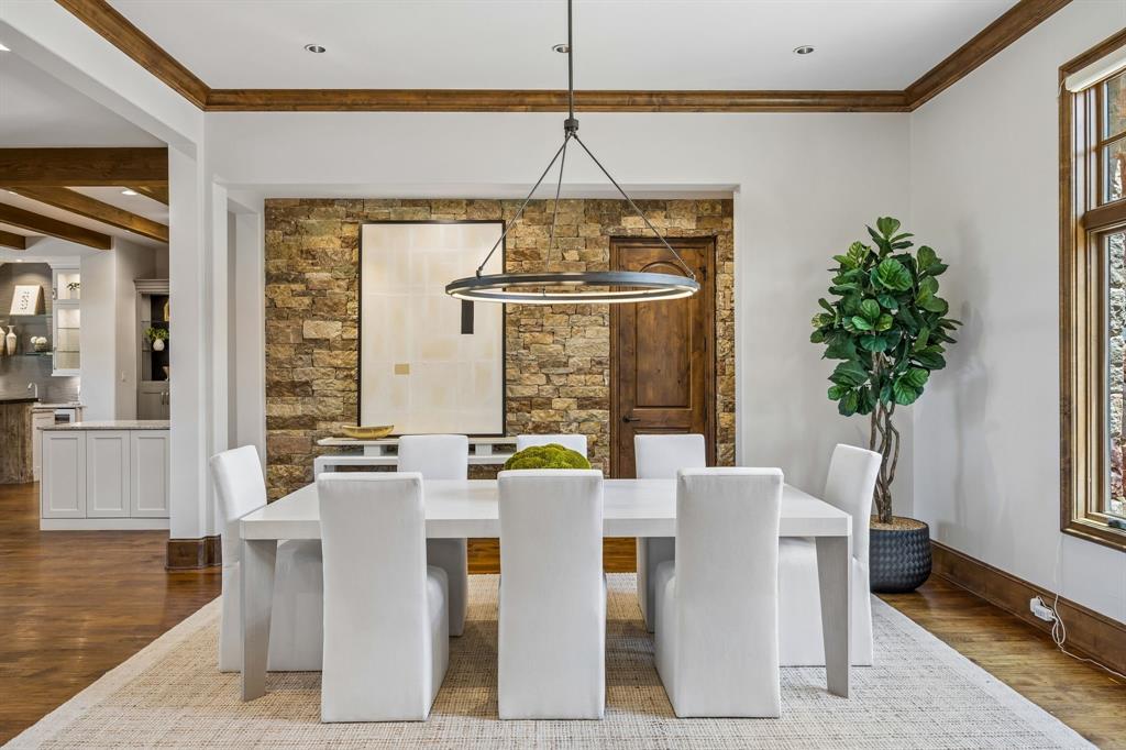 2210 Cedar Elm Terrace Property Photo 7