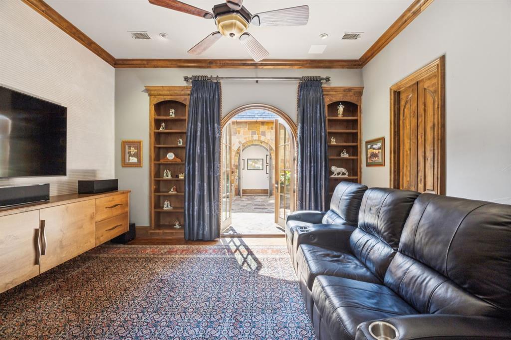 2210 Cedar Elm Terrace Property Photo 13