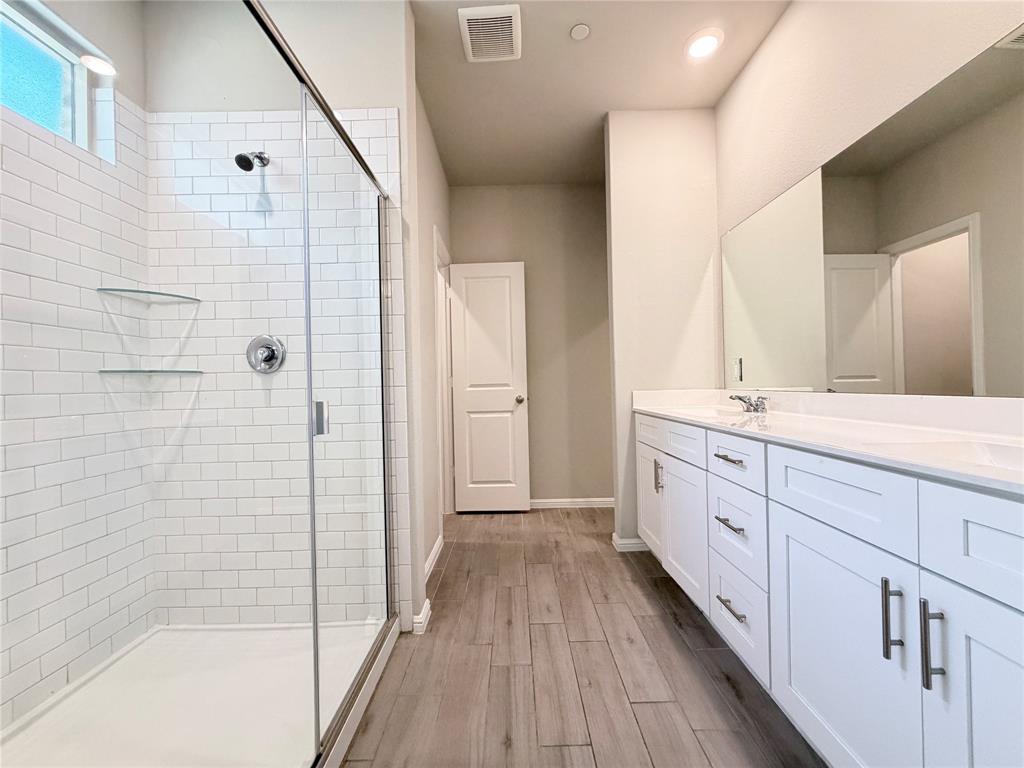4808 Sparkling Pathway Property Photo 15