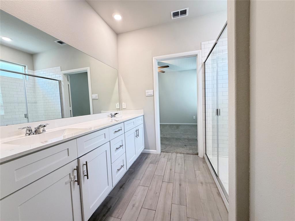 4808 Sparkling Pathway Property Photo 16