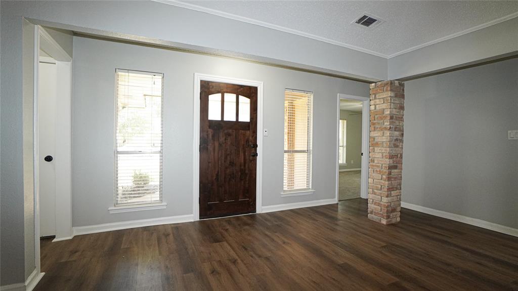 7113 Ridgeview Drive Property Photo 5