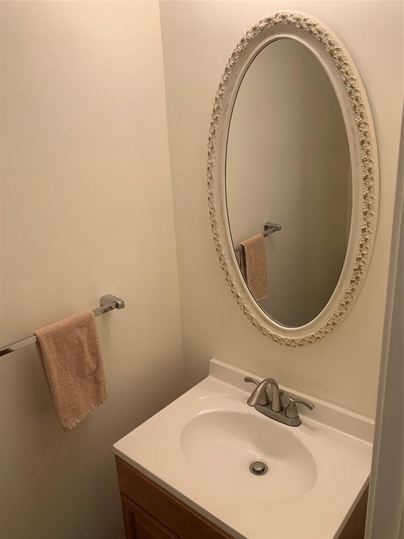 227 Settlers Park Property Photo 6