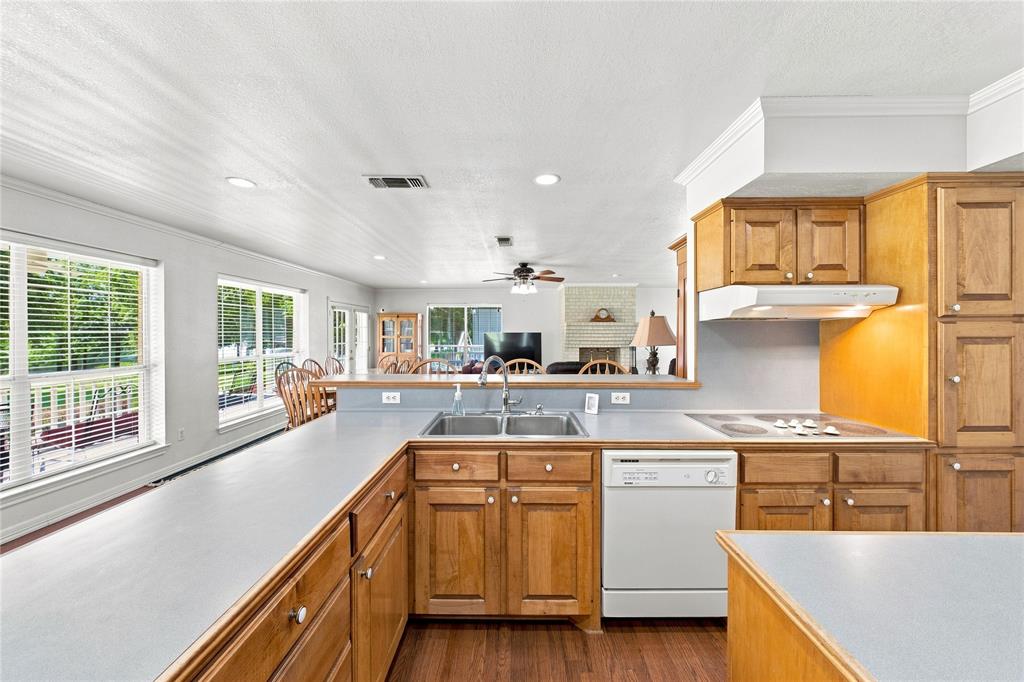 1682 County Road 4825 Property Photo 8