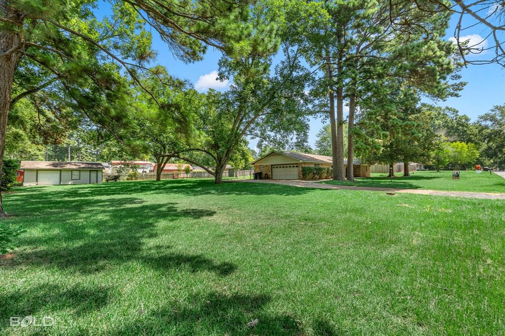 305 Pecan Drive Property Photo 4