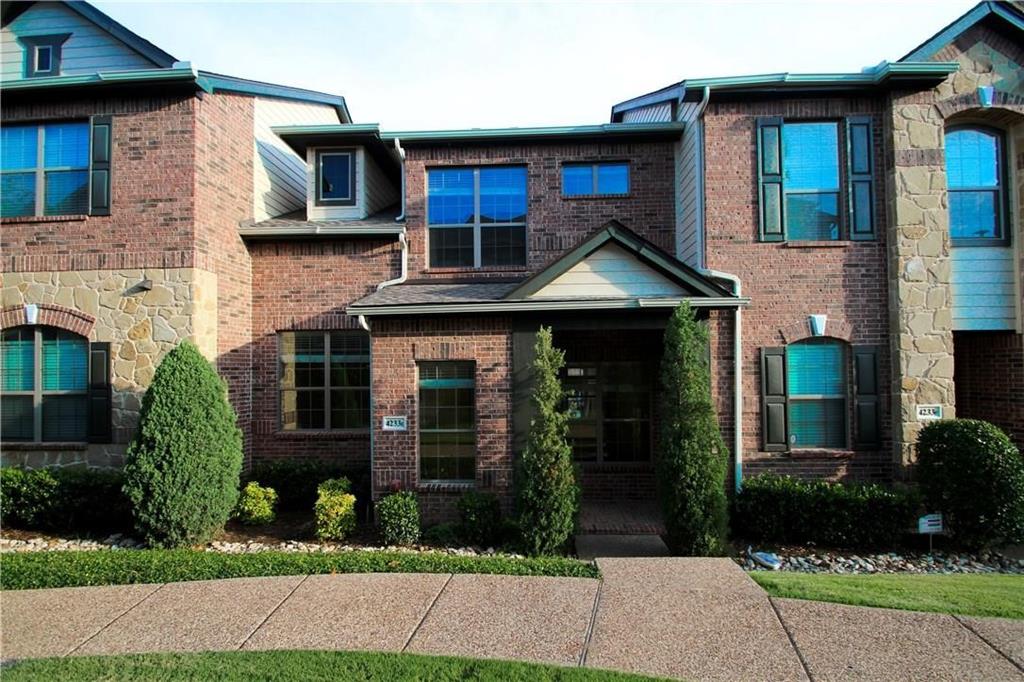 4233 Swan Forest Drive E Property Photo 1