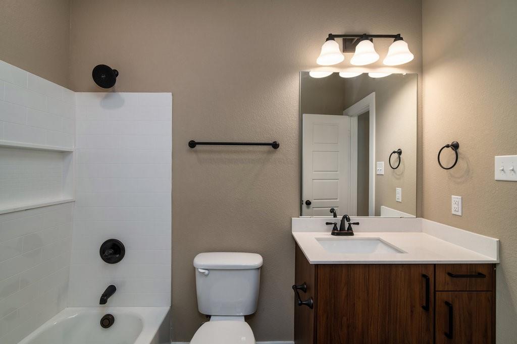 611 Harvest Moon Drive Property Photo 15