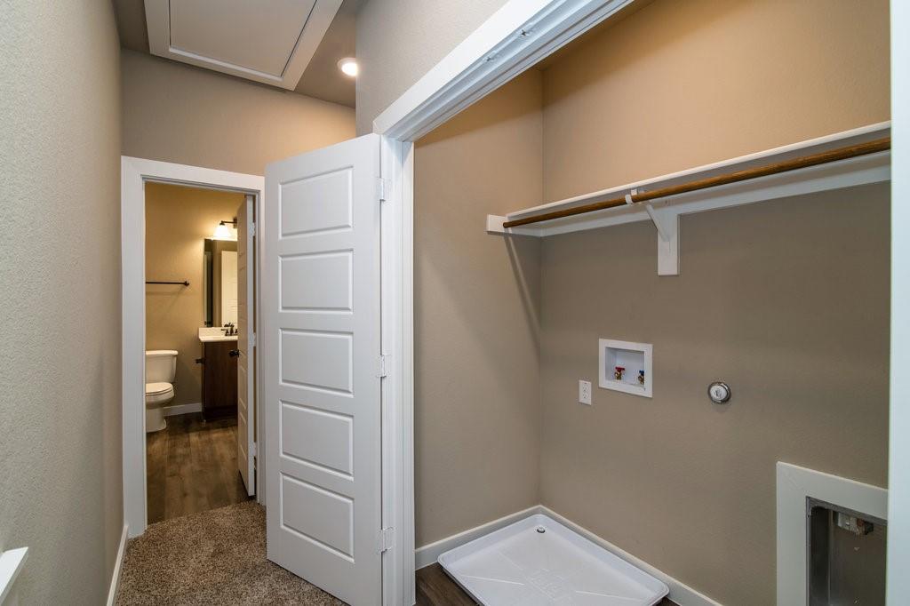611 Harvest Moon Drive Property Photo 16