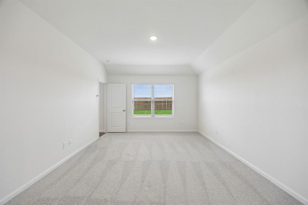 2517 Canadian Way Property Photo 12