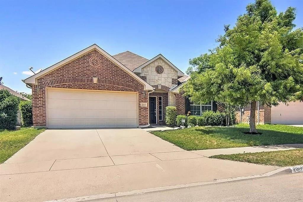 2017 Castle Creek Drive Property Photo 1