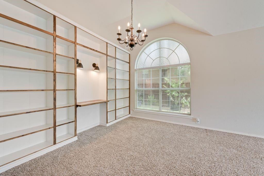 1385 San Rafael Drive Property Photo 4