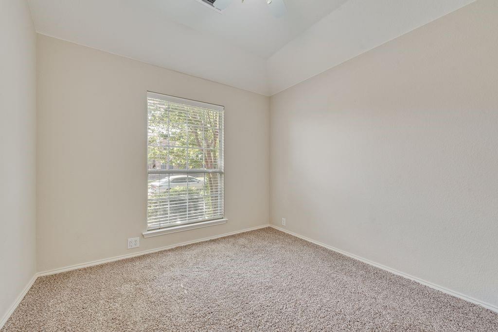 1385 San Rafael Drive Property Photo 18