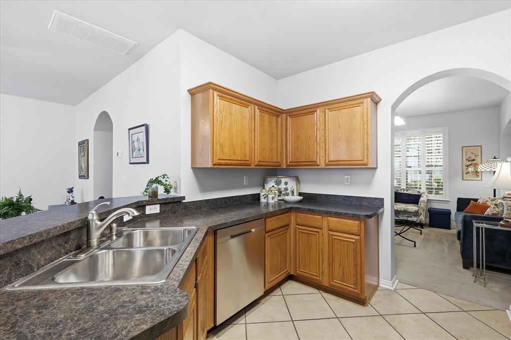 8032 Caladium Drive Property Photo 14