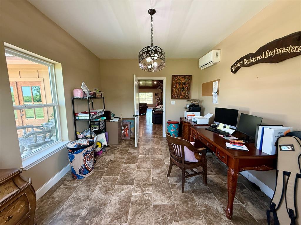 2553 Stonewall Valley Property Photo 15