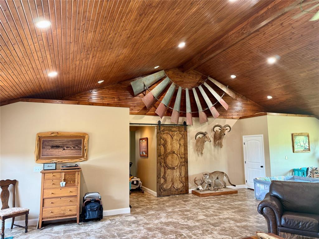 2553 Stonewall Valley Property Photo 16