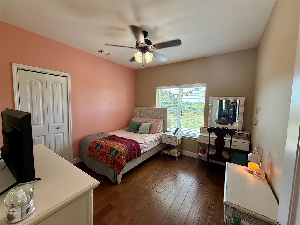 2553 Stonewall Valley Property Photo 17