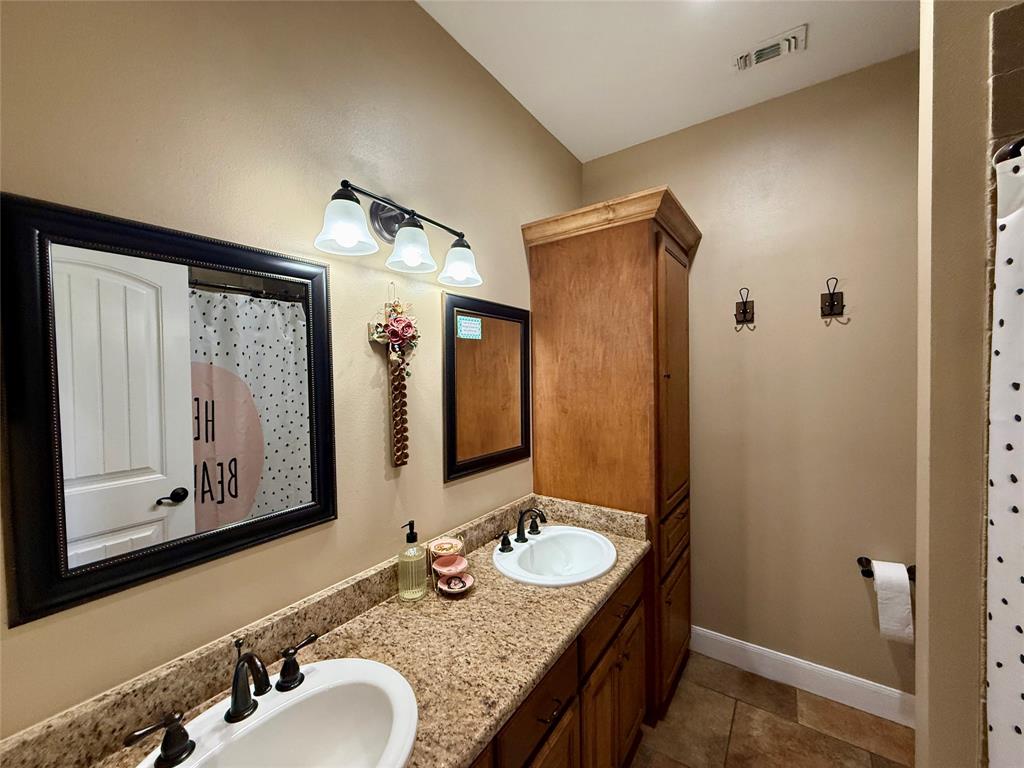 2553 Stonewall Valley Property Photo 19