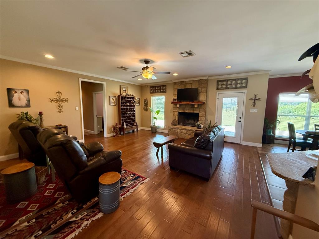 2553 Stonewall Valley Property Photo 22