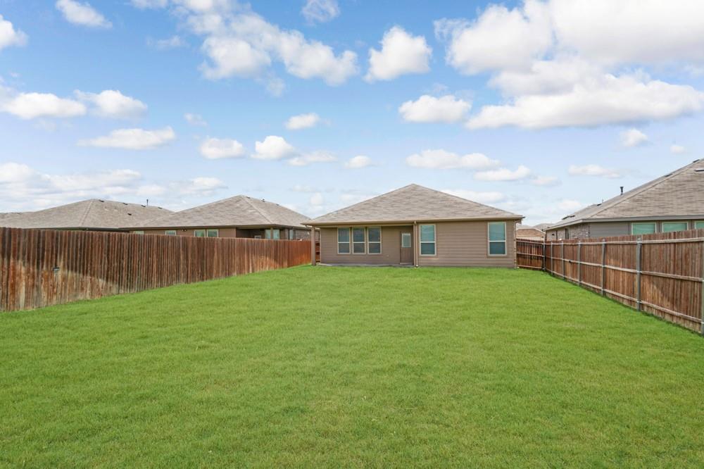 15957 Charing Cross Drive Property Photo 4