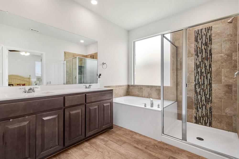 15957 Charing Cross Drive Property Photo 8