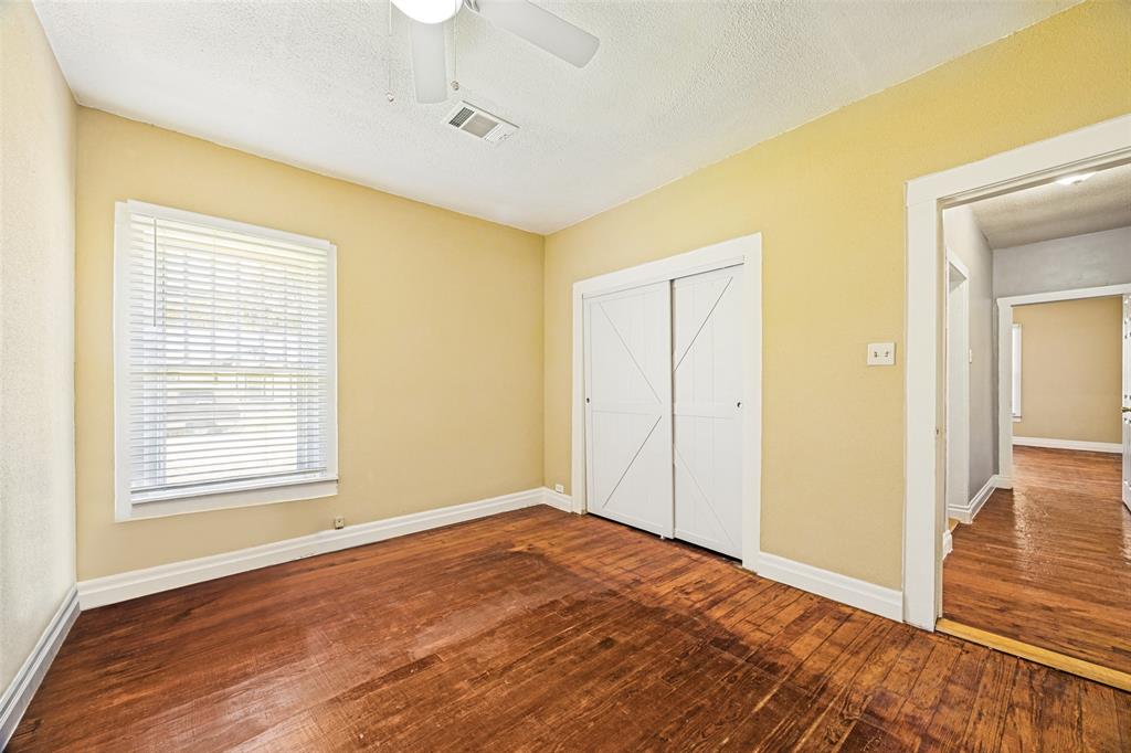 501 W Texas Street Property Photo 10