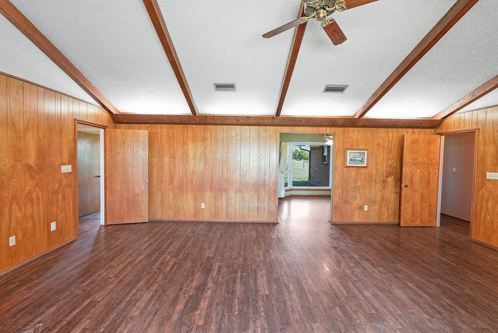 3472 N Masch Branch Road Property Photo 6