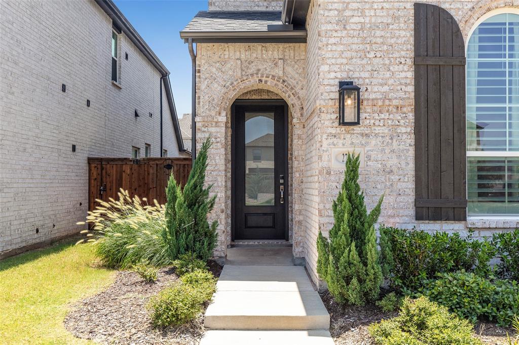 2704 Acadia Mews Property Photo 6