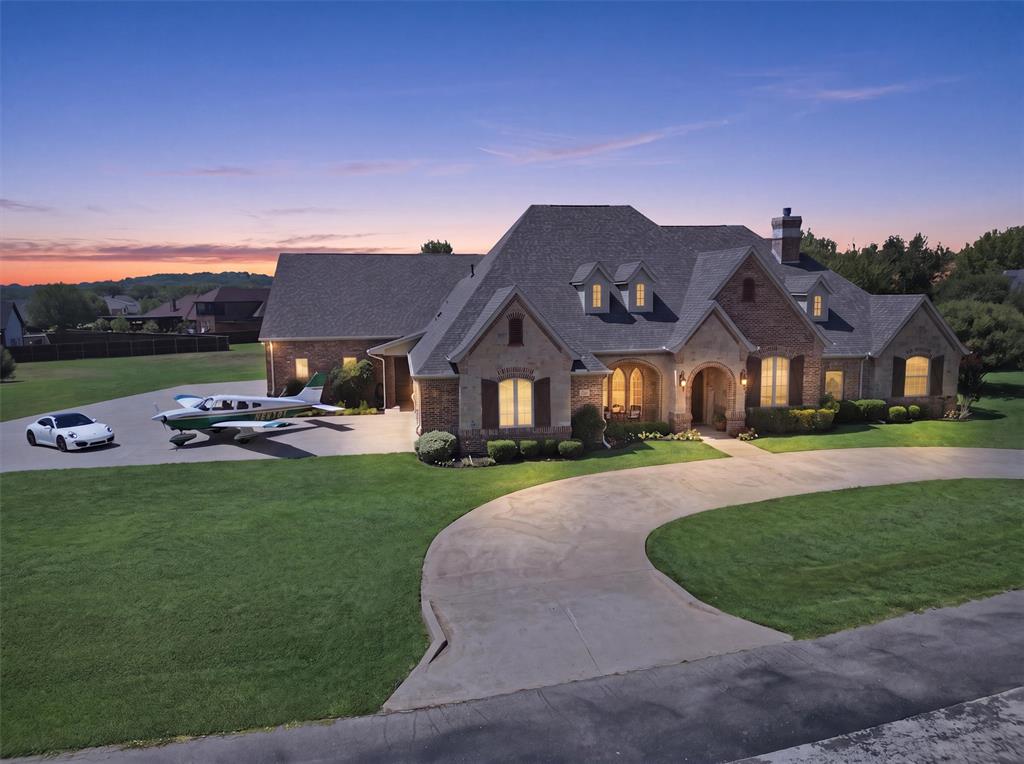 108 Concorde Circle Property Photo 1