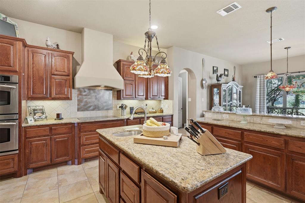 108 Concorde Circle Property Photo 15