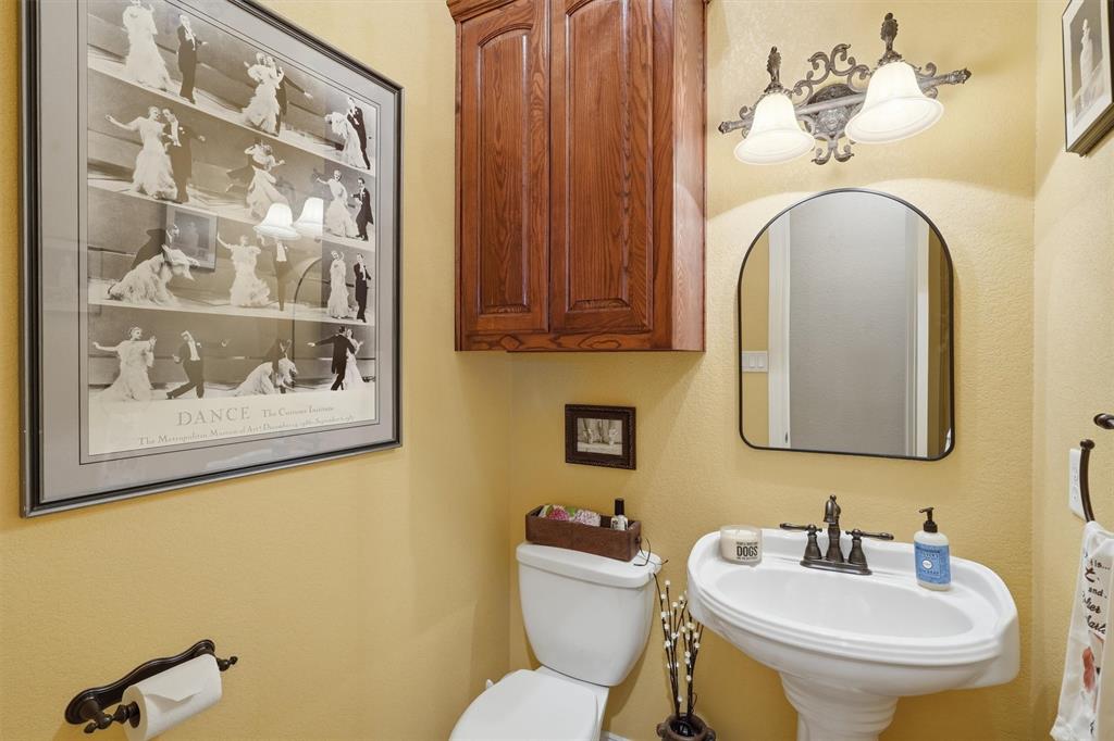 108 Concorde Circle Property Photo 27