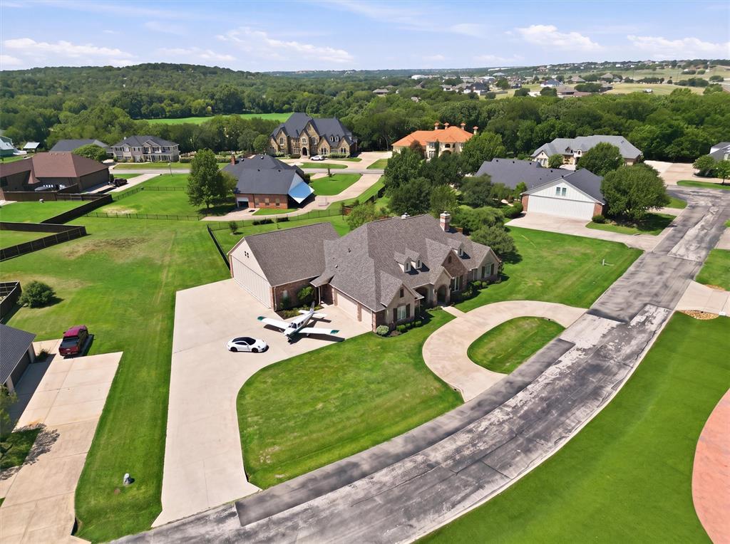 108 Concorde Circle Property Photo 36
