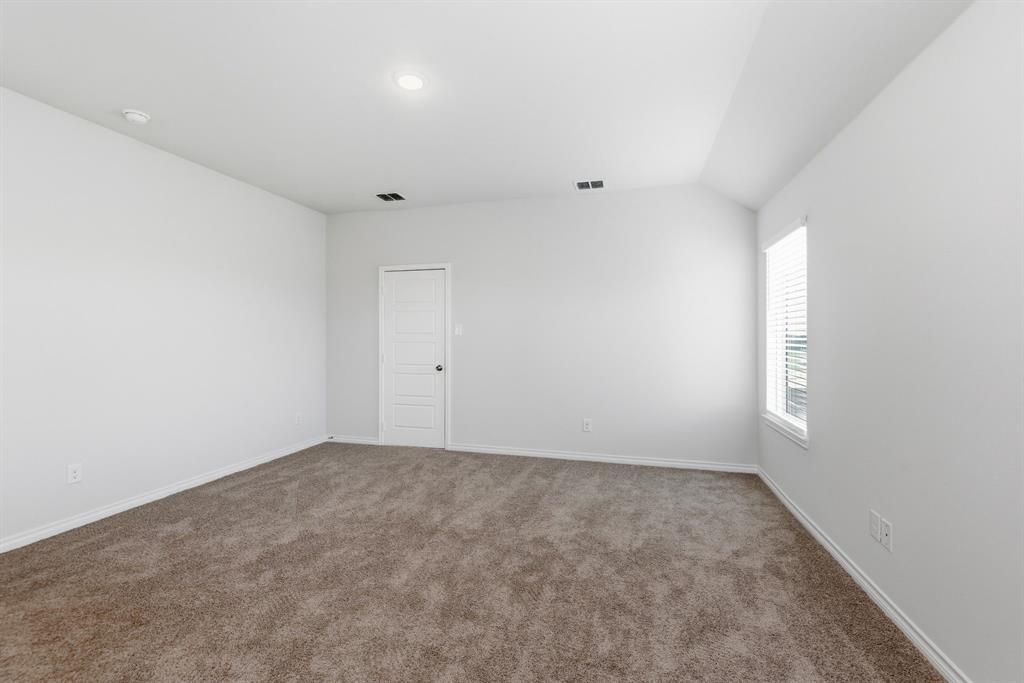 119 Lost Oak Drive Property Photo 16