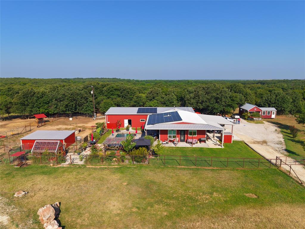 473 May Road Property Photo 1