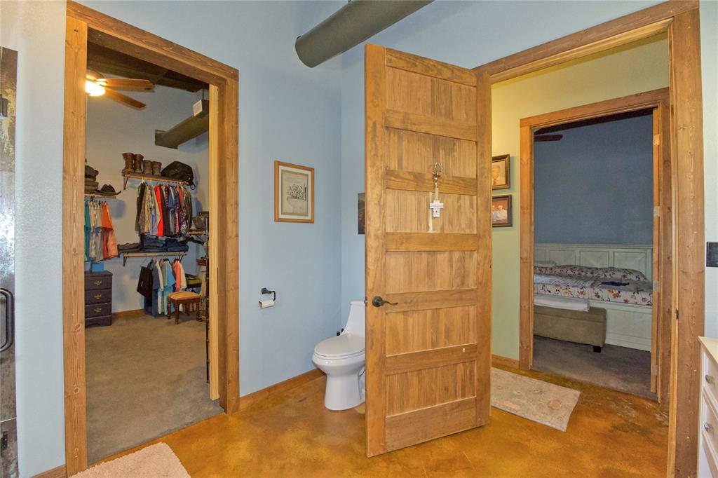 473 May Road Property Photo 14