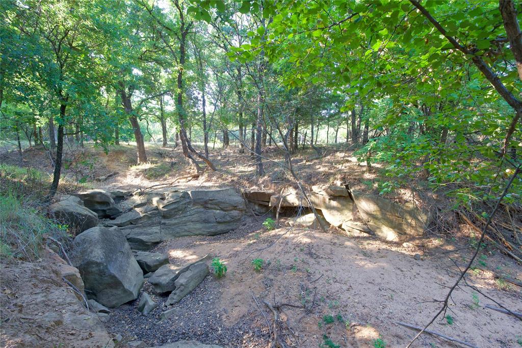 473 May Road Property Photo 39