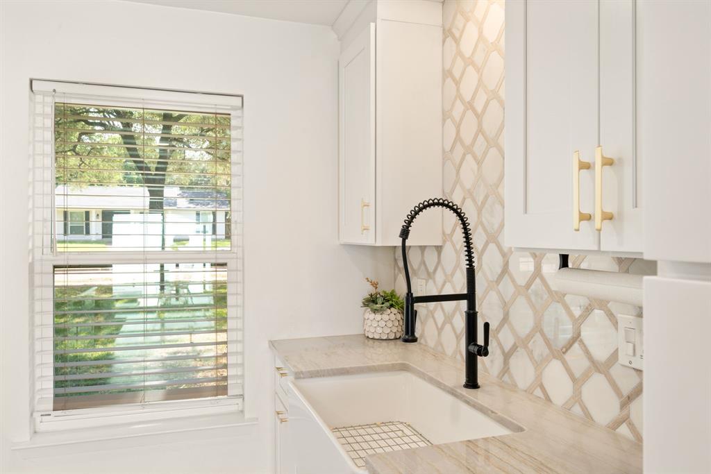 2028 Cap Rock Drive Property Photo 14