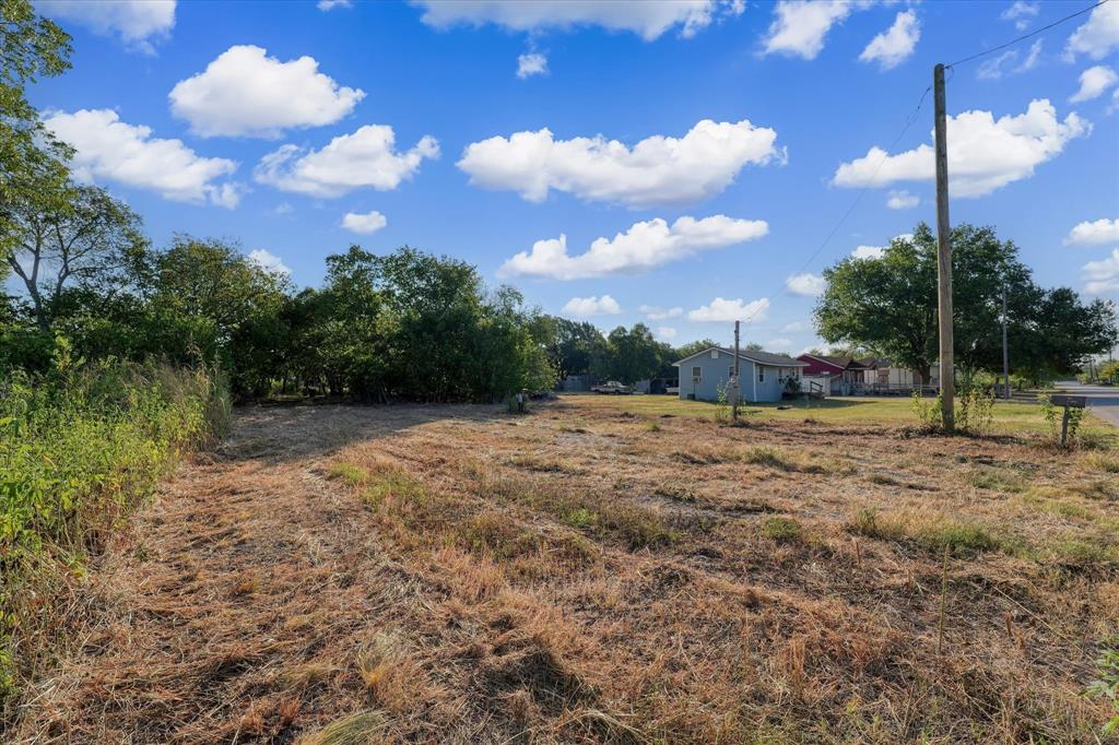 312 N Waco Street Property Photo 7