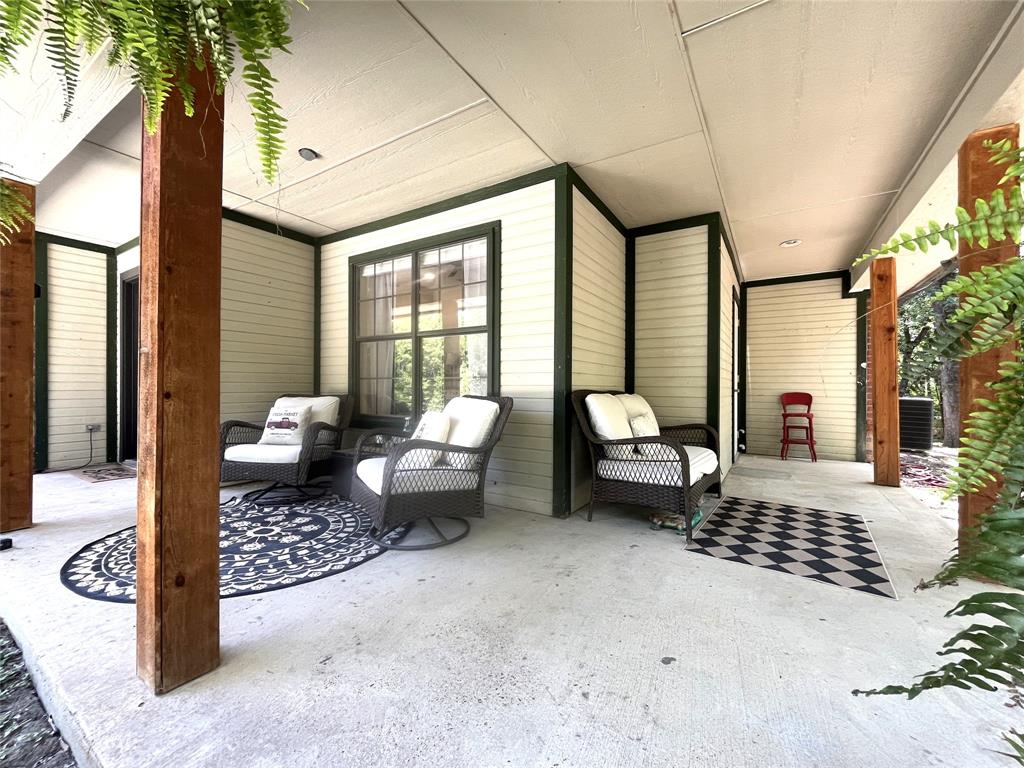 1229 Epps Road Property Photo 4